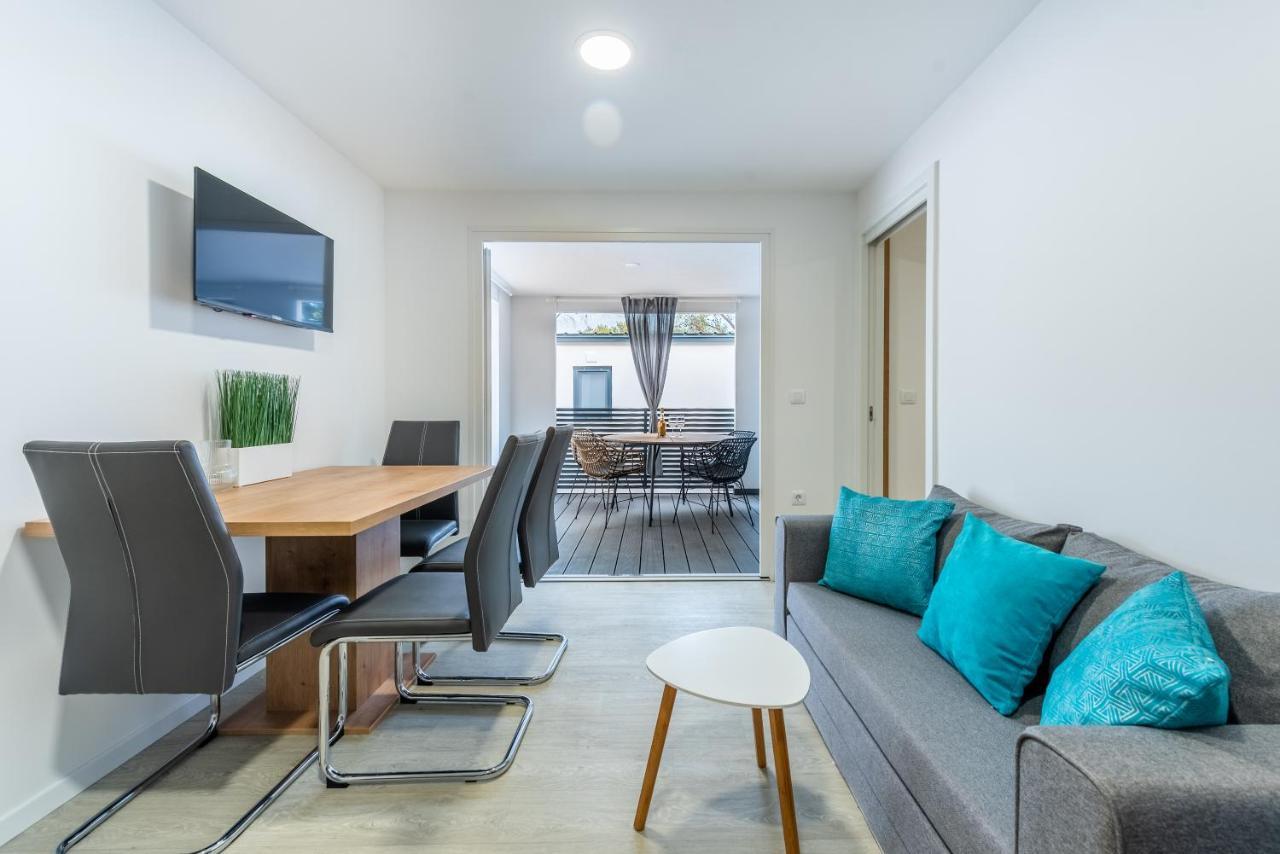 Luxury Mobile Home Pretty Green - Premium - Oaza Mira Resort -50 M From The Beach 드라게 외부 사진