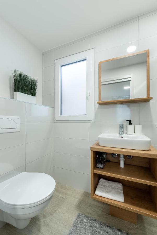 Luxury Mobile Home Pretty Green - Premium - Oaza Mira Resort -50 M From The Beach 드라게 외부 사진