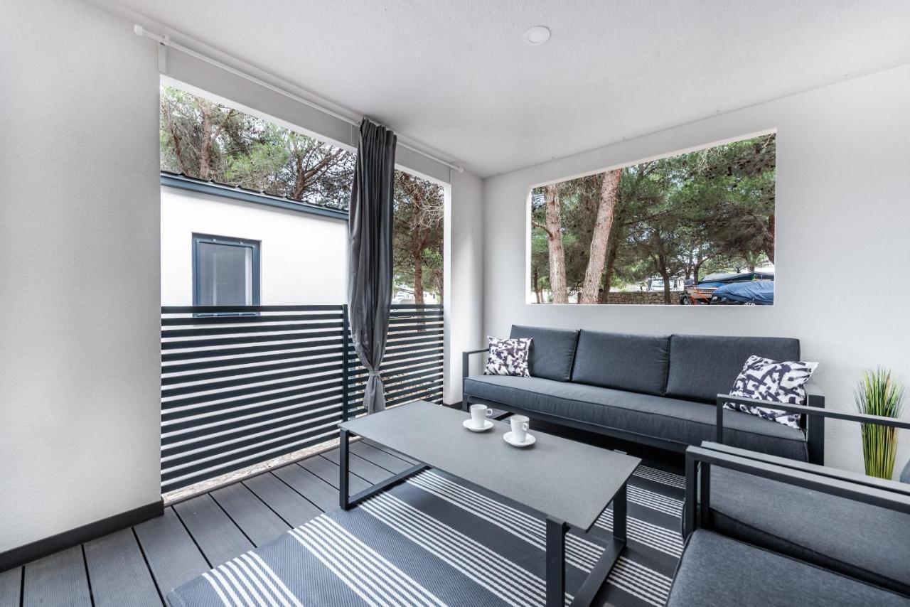 Luxury Mobile Home Pretty Green - Premium - Oaza Mira Resort -50 M From The Beach 드라게 외부 사진