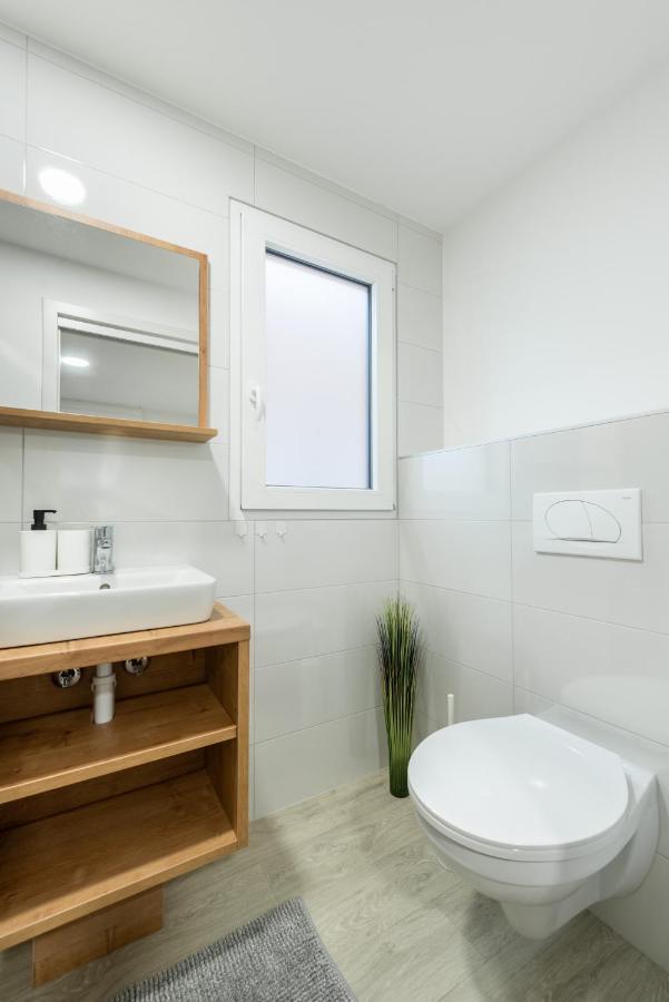 Luxury Mobile Home Pretty Green - Premium - Oaza Mira Resort -50 M From The Beach 드라게 외부 사진